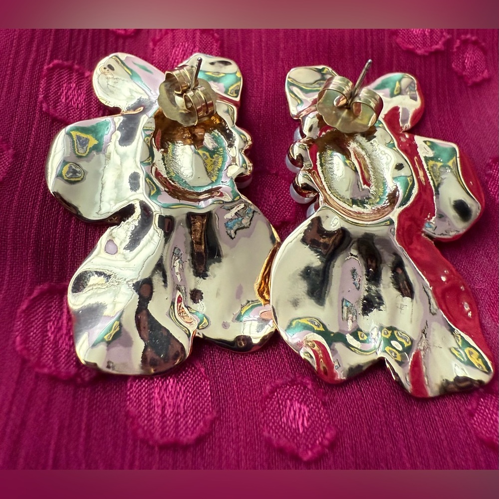 Brianna Cannon Gold Floral Earrings - Picture 5 of 7